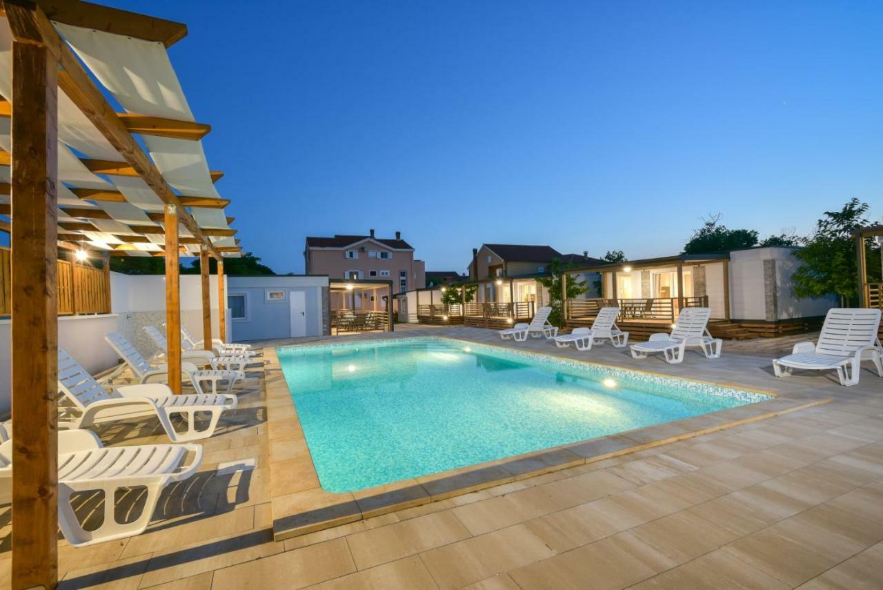 Bungalov Medanic - Private Pool Privlaka  Extérieur photo