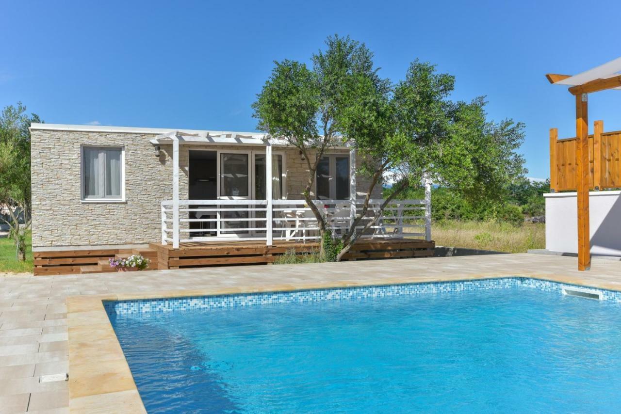 Bungalov Medanic - Private Pool Privlaka  Extérieur photo
